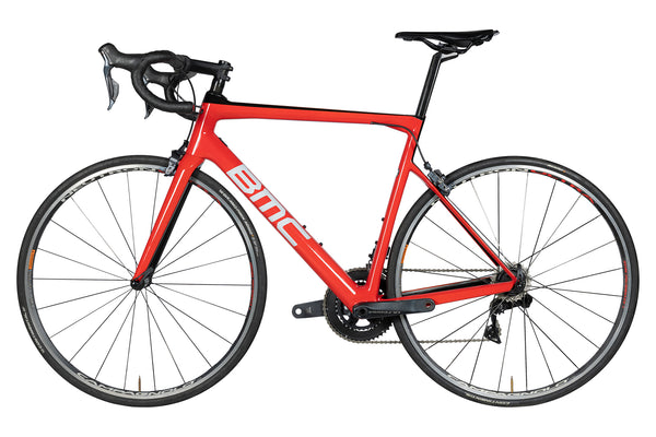 Vue du côté opposé de la chaîne du BMC Teammachine SLR01 Three Ultegra Di2 Rouge