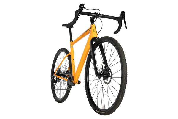 Vue diagonale du Cannondale Topstone 4 Orange