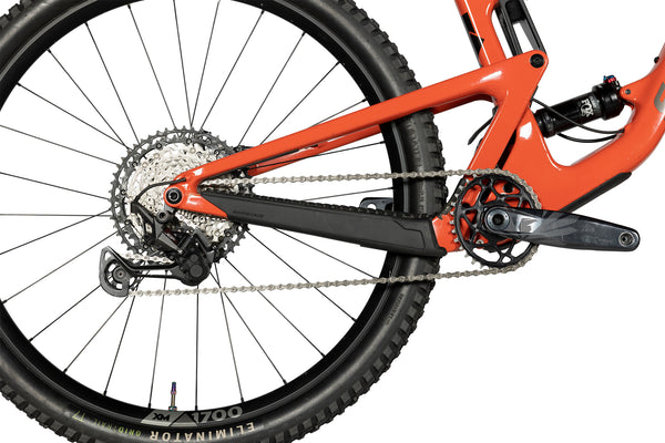 Groupe Shimano XT M8100 sur Santa Cruz Hightower C R Orange