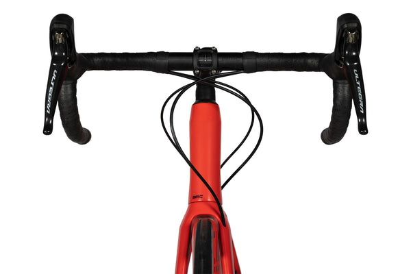 Vue frontale du BMC Roadmachine Five Ultegra Rouge