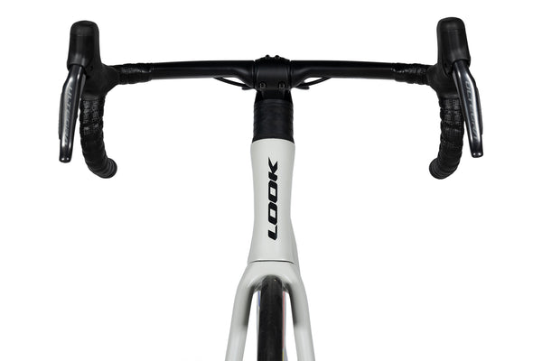 Vue frontale du Look 795 Blade RS Proteam Ultegra Di2 White Glossy