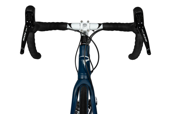 Vue frontale du Pinarello Angliru Blue Steel