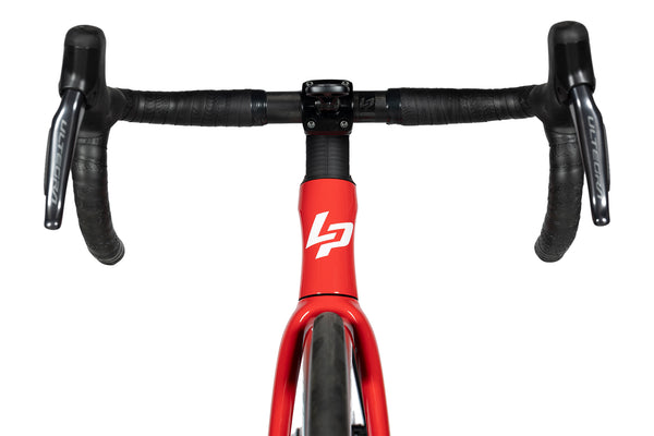 Vue frontale du Lapierre Xelius SL 8.0 Rouge Noir