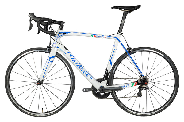 Vue du côté opposé de la chaîne du Wilier Cento 1 SR Shimano Ultegra Blanc Bleu